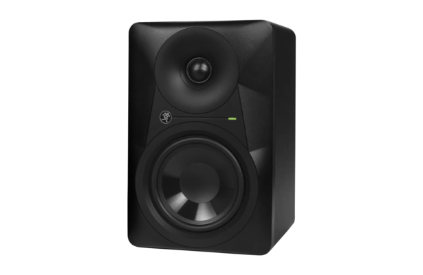 Mackie MR524