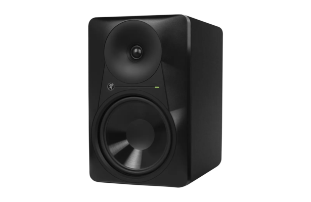 MACKIE MR824